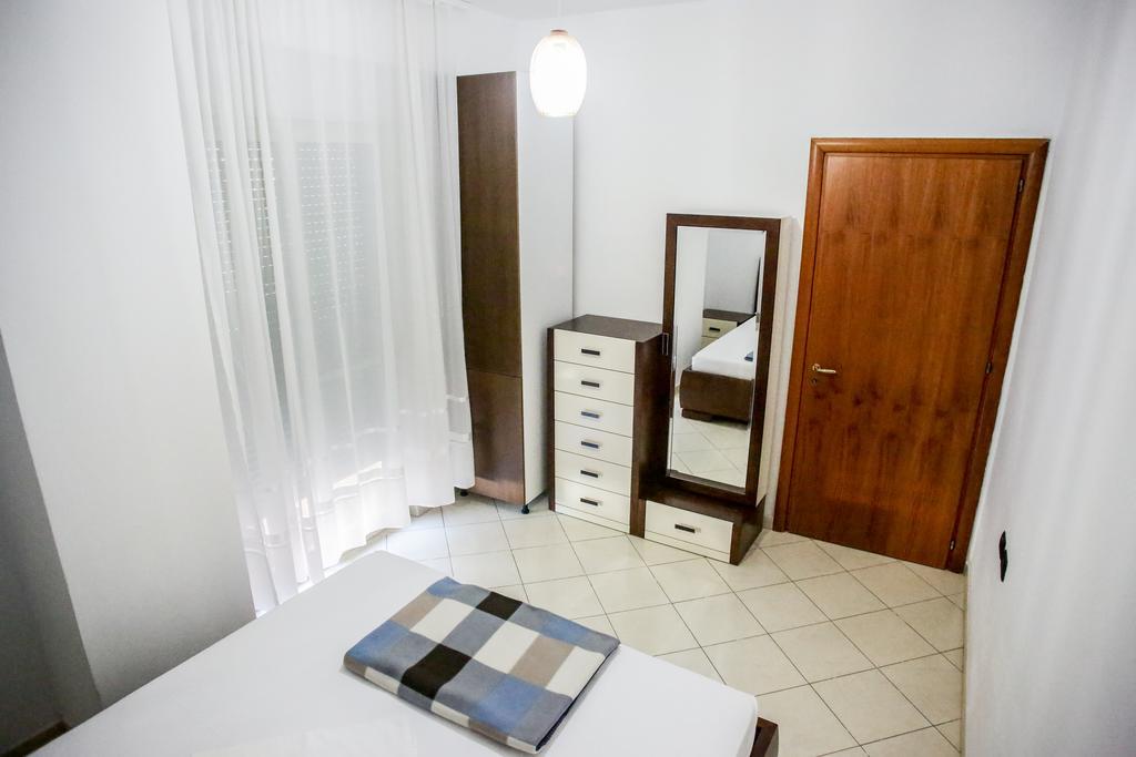 Adriatic Apartments Albania Дуррес Экстерьер фото